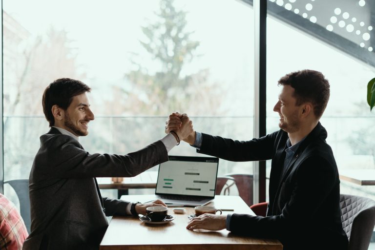 4 técnicas sobre encantar e fidelizar clientes